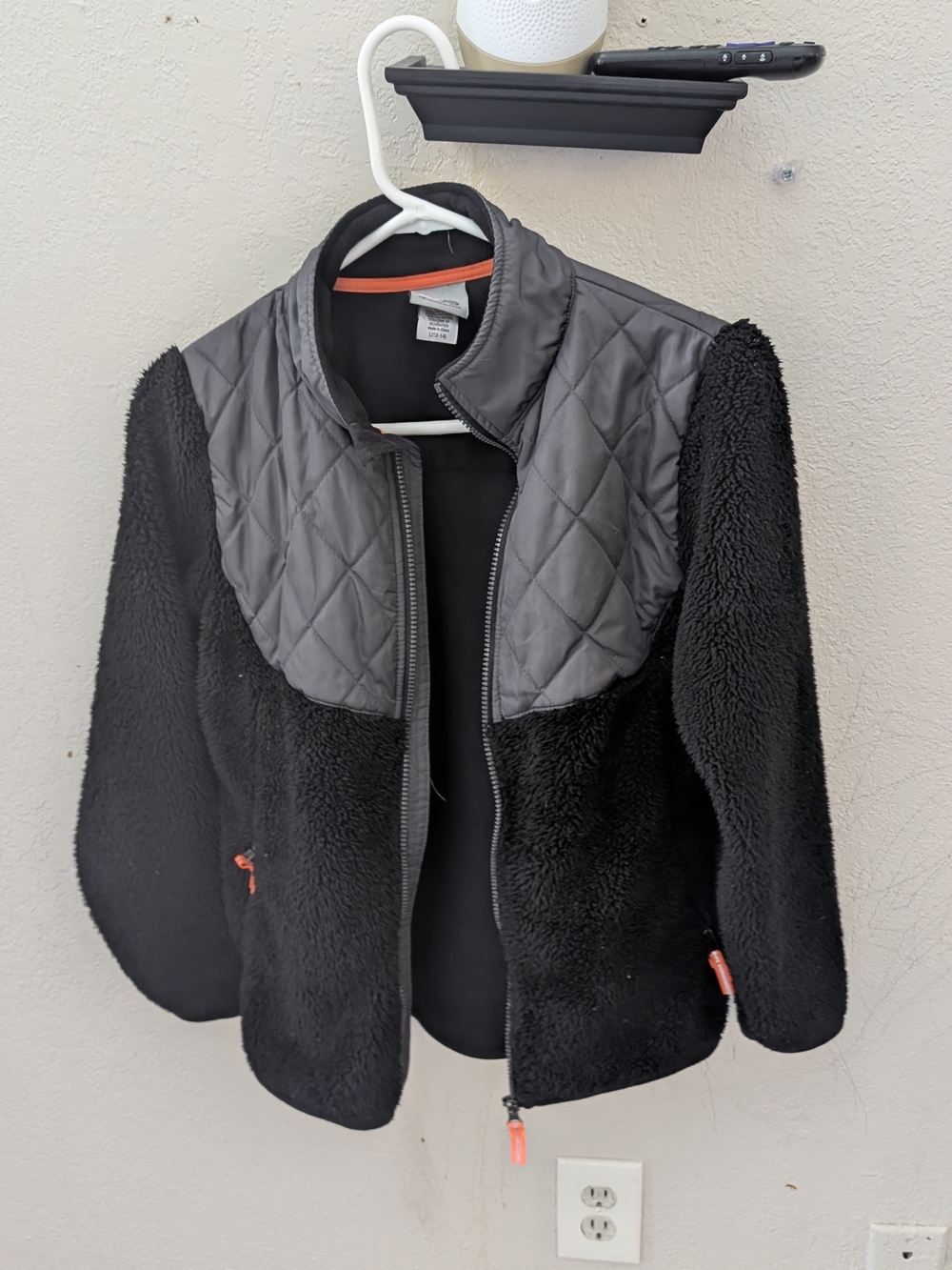 Black Quilted-Shelf Sherpa Jacket - Women